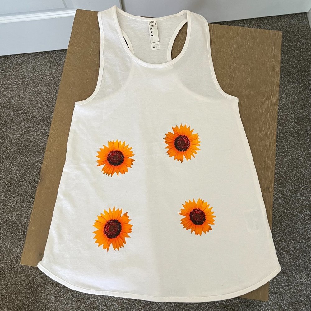 Live And Tell Tank Top With Sunflowers Girls Size Small